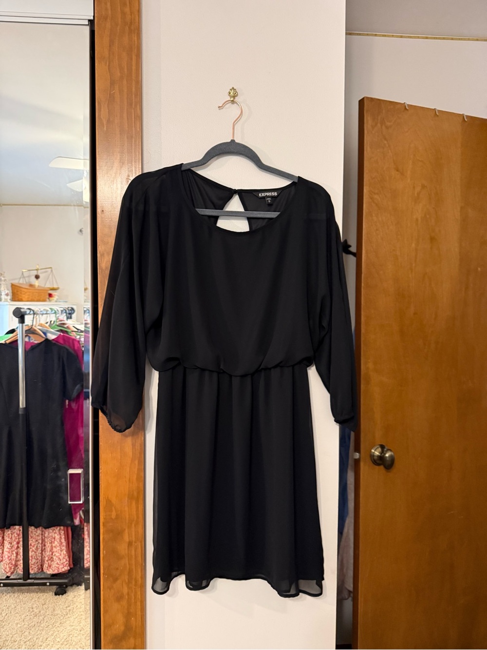 Express Black Long-Sleeve Keyhole Waist Dress